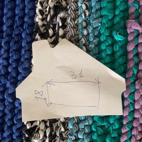 Rug. NWOT - Picture 3 of 10